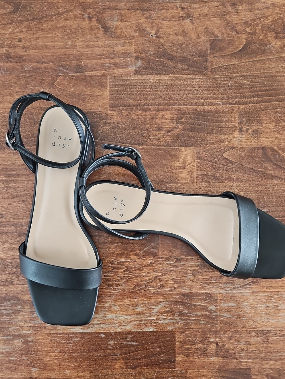 a new day Black Square-Toe Ankle Strap Sandals Size 7.5